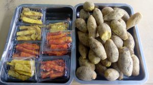 Nasi plus lauk gulai ikan tenggiri dan kikil sapi selama ini menjadi favorit Ikhsan di Jak Surga Menu Vegetarian Di Batam